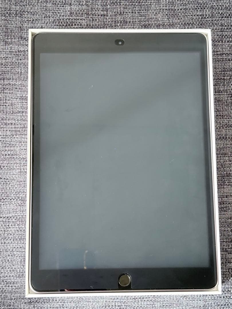 Apple iPad 第8世代 32GB Wi-Fi スペースグレイ