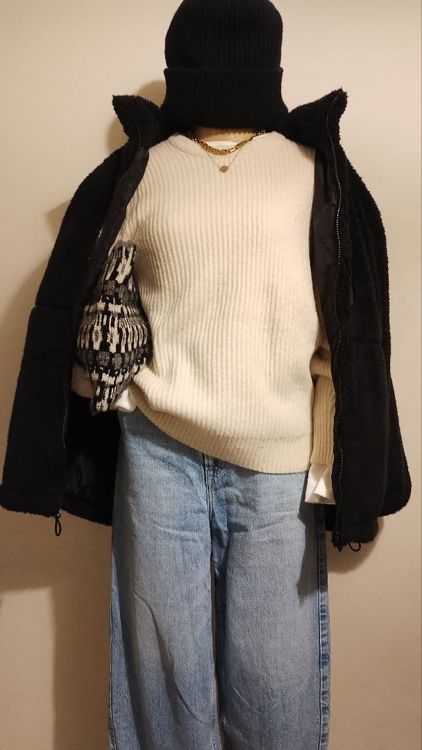 C6813 ソフトフリースブルゾン×ニットコーデ