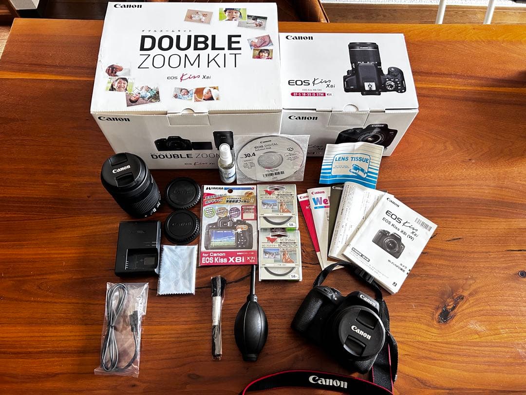 Canon EOS Kiss X8i ダブルズームキット 箱付き　　バッテリー有