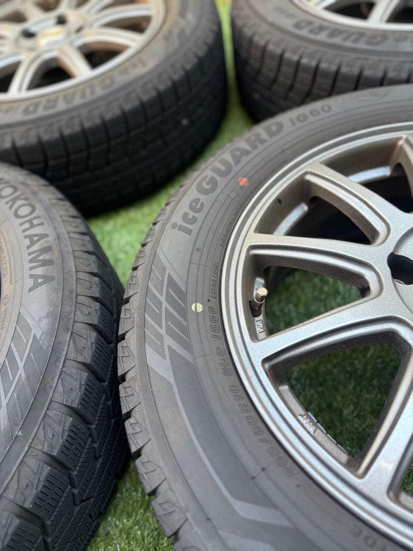 90系ヴォクシーYOKOHAMAiceGUARD205/60R16 バリ山