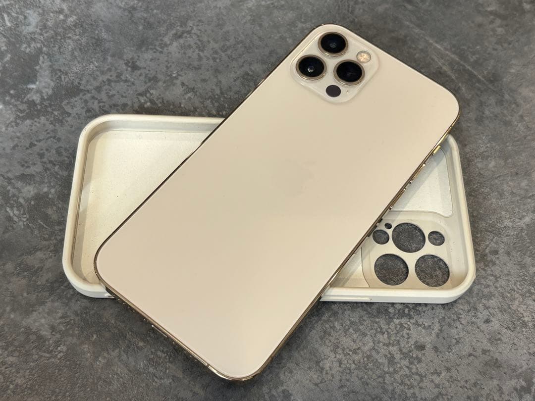 【美品】バッテリー82% iPhone12 Pro 256GB ゴールド