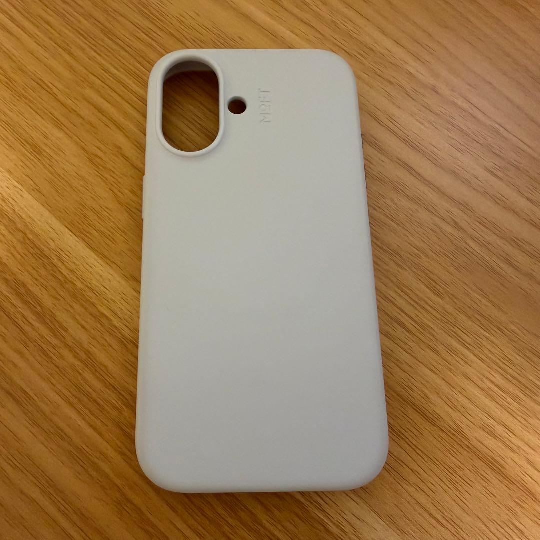 【美品✨】iPhone 16 256 GB ホワイト ケース・保護フィルム付き