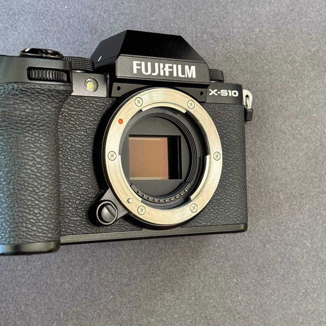 FUJIFILM XS10ボディ、XF18-55f2.8-4.0レンズ