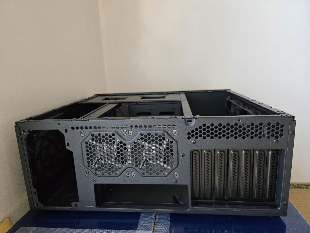 PCケース(自作PC用) SilverStone SST-GD11B