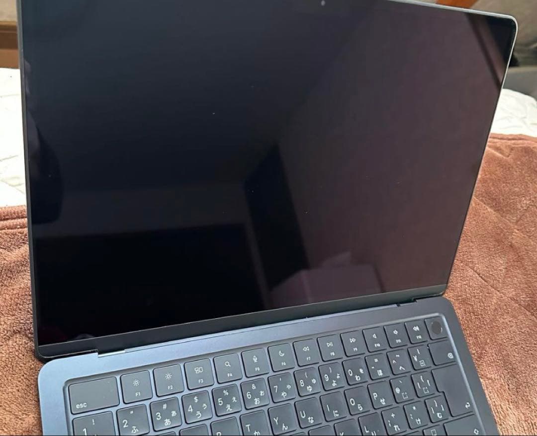 Apple MacBook air M2 2022 gpu10！