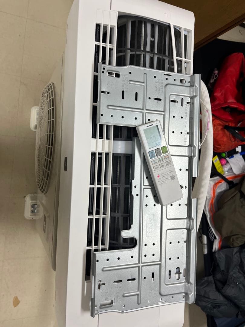 エアコン　シャープ 2023年製 形名 AY-R22F-W