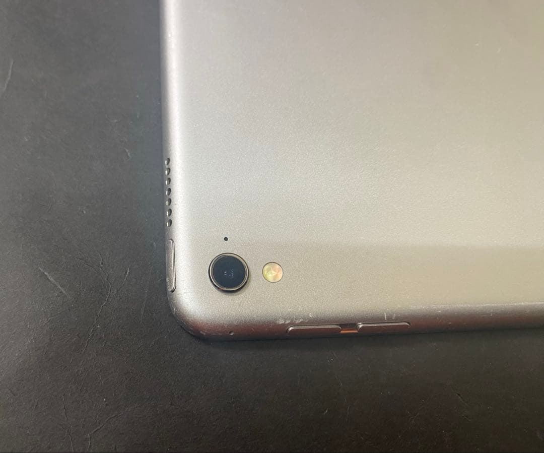 ケース付きiPad pro(9.7インチ)256GB Wi-Fiモデル