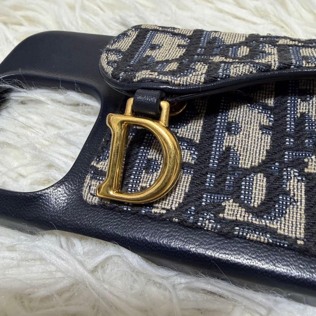 Christian Dior iPhone15por スマホケース　サドル