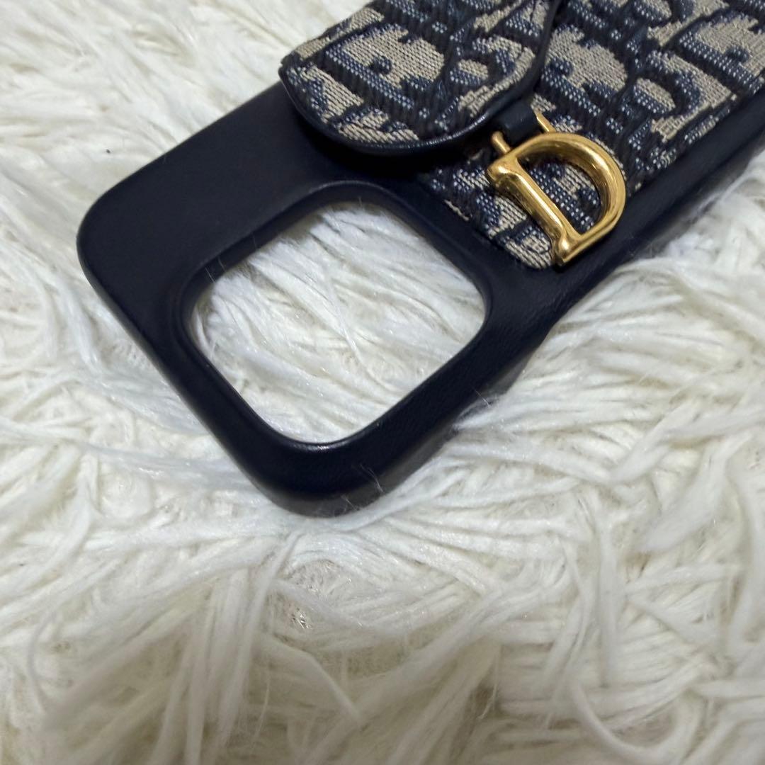 Christian Dior iPhone15por スマホケース　サドル