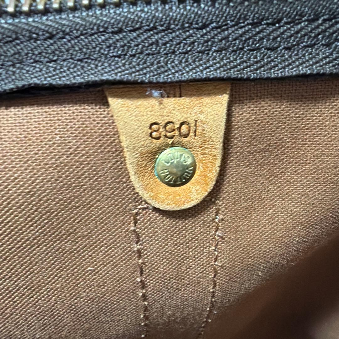 LOUIS VUITTON ルイヴィトン キーポル60 モノグラム MI8901