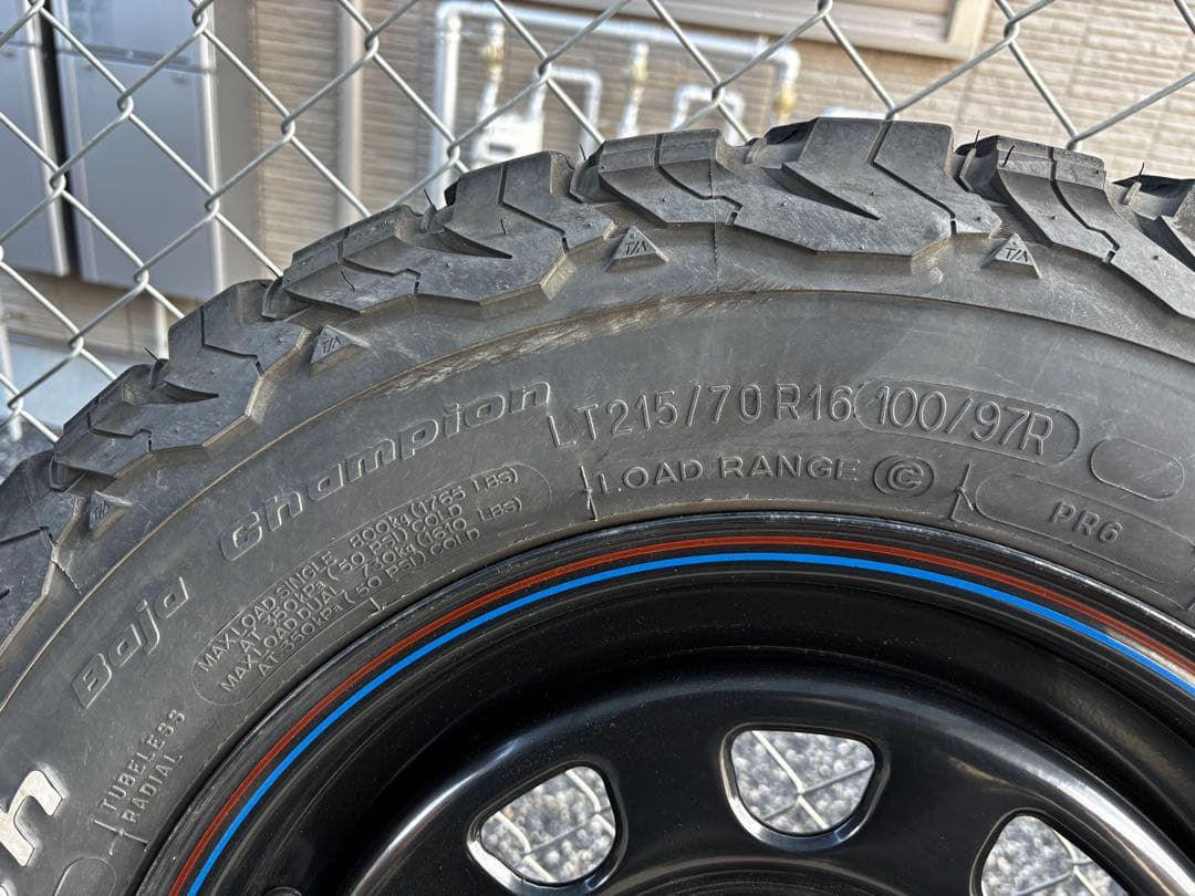 BFGoodrich All-Terrain T/A 215/70R16 タイヤ