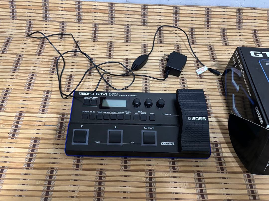 BOSS GT-1 ギターエフェクター
