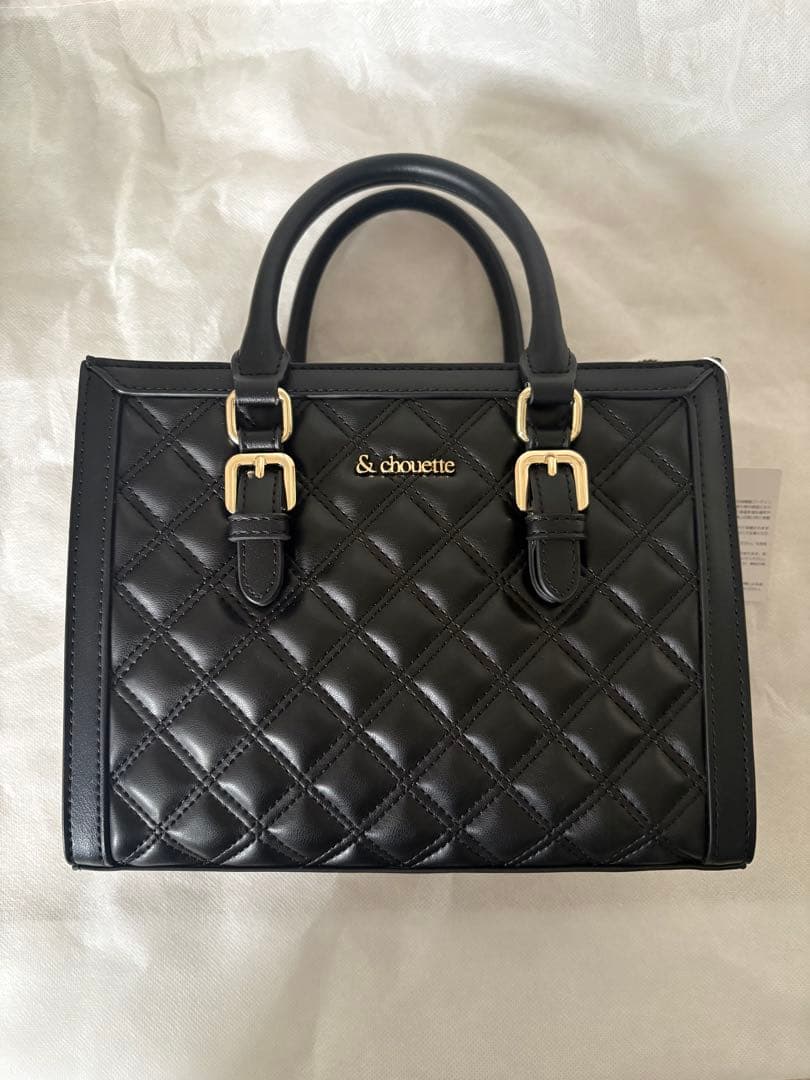 &chouette キルティングスクエアバッグ