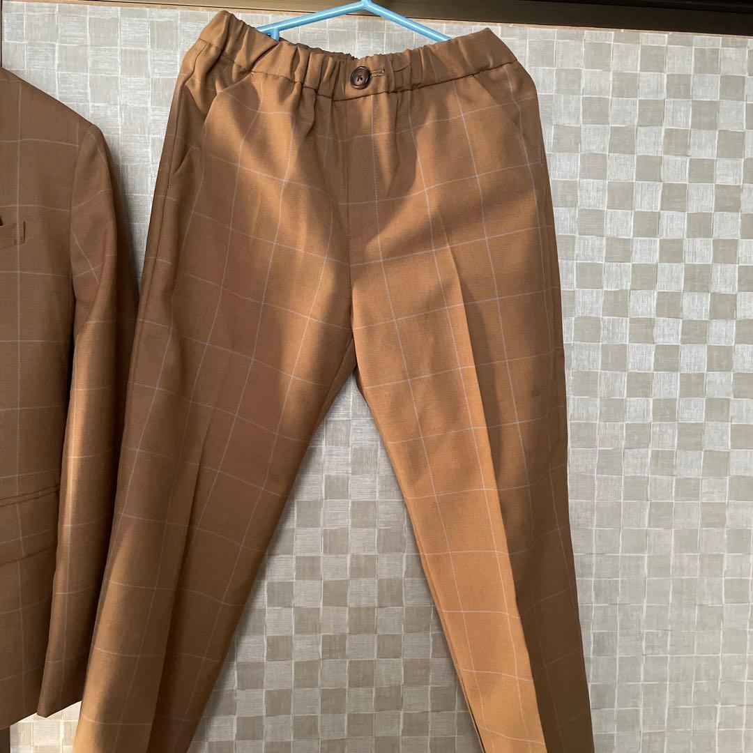 ブラウン フォーマルスーツ チェック柄シャツ付き