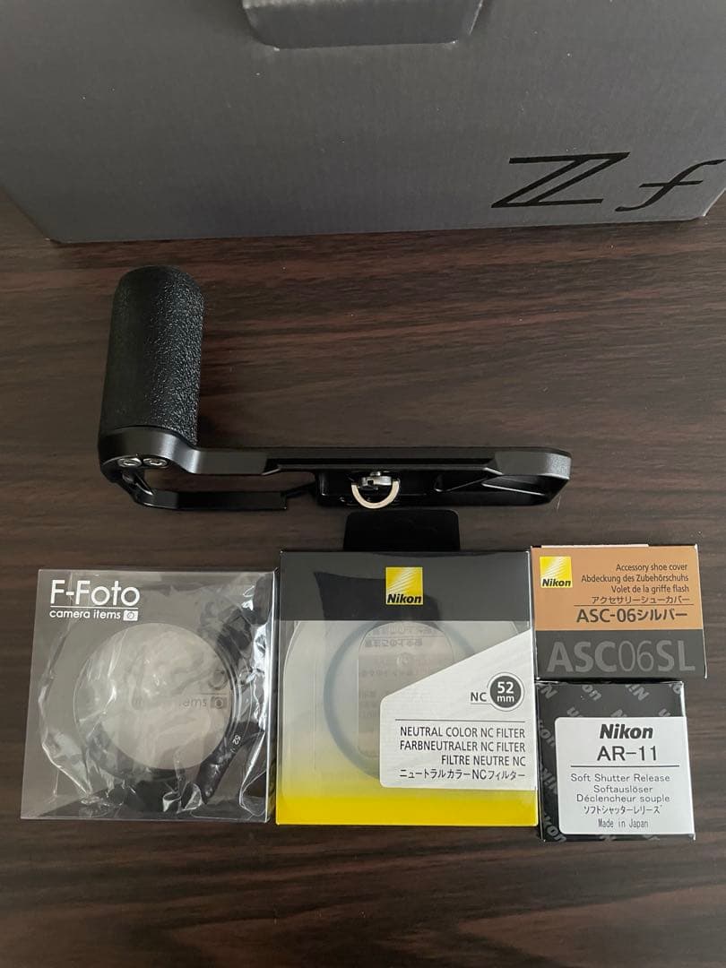 【ほぼ新品】Nikon Zf レンズキット シルバー ：アクセサリー多数あり！