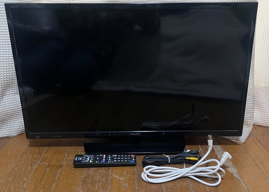 シャープアクオス32型地デジ液晶テレビ LED外付HDD録画対応 2020年製