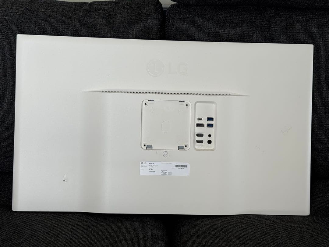 LG 32UL750W/32型 HDR600対応4Kモニター