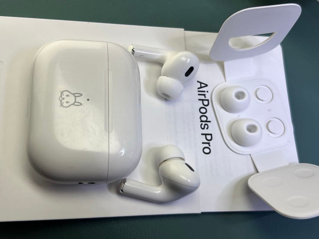 Apple AirPods pro第2世代イヤホンセット正規品動作品美品