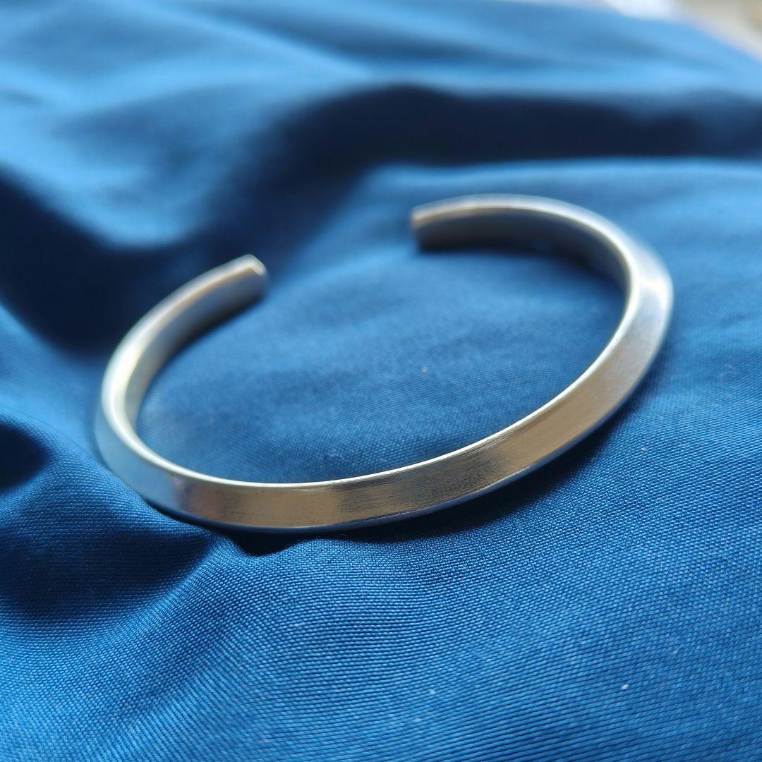 yks3【新品現地買付】カレンシルバー バングル/シンプル/高純度/重度