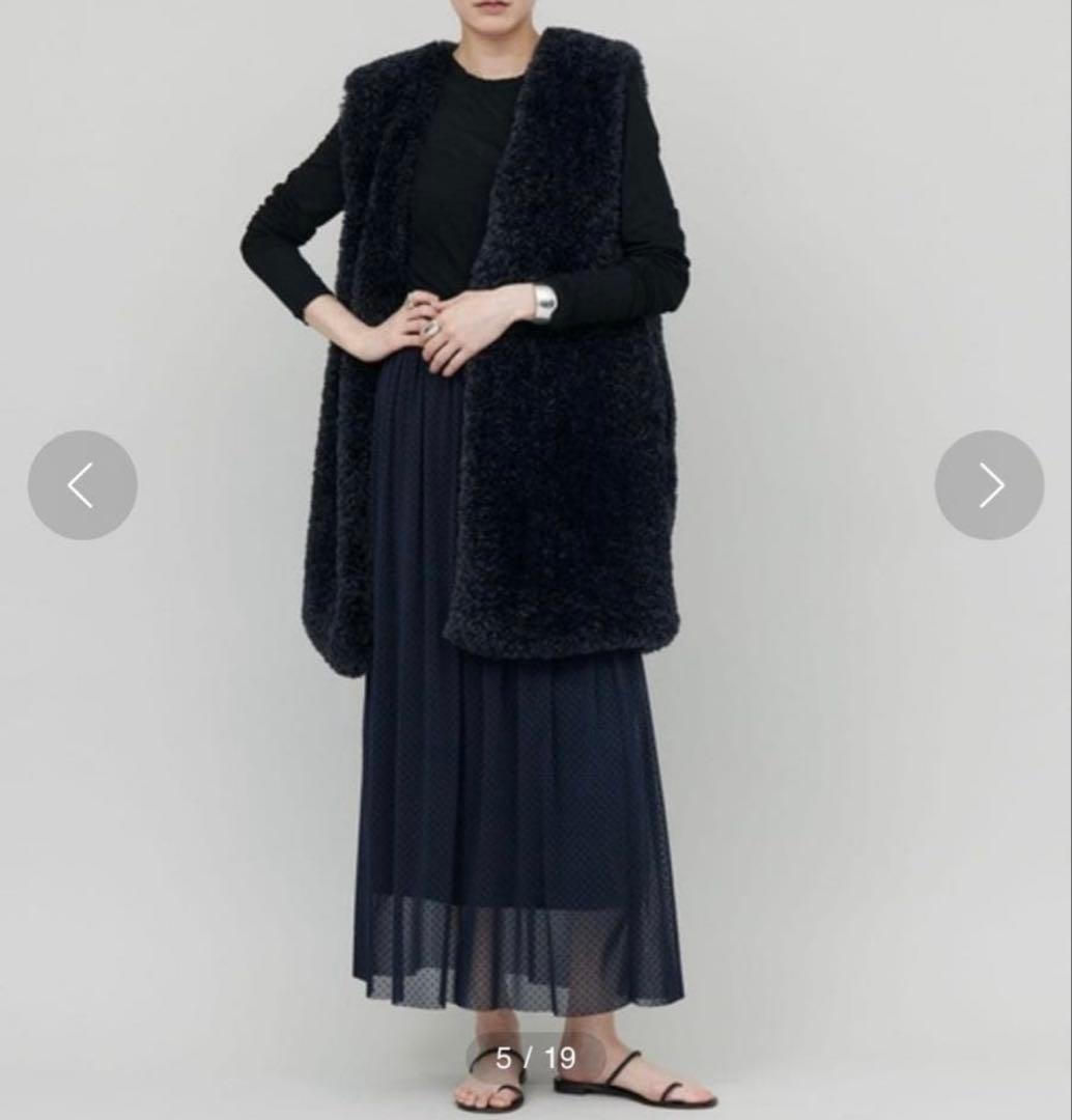 極美品　2023 カレンソロジー　シープライクファーベスト　黒　ロングジレ　ボア