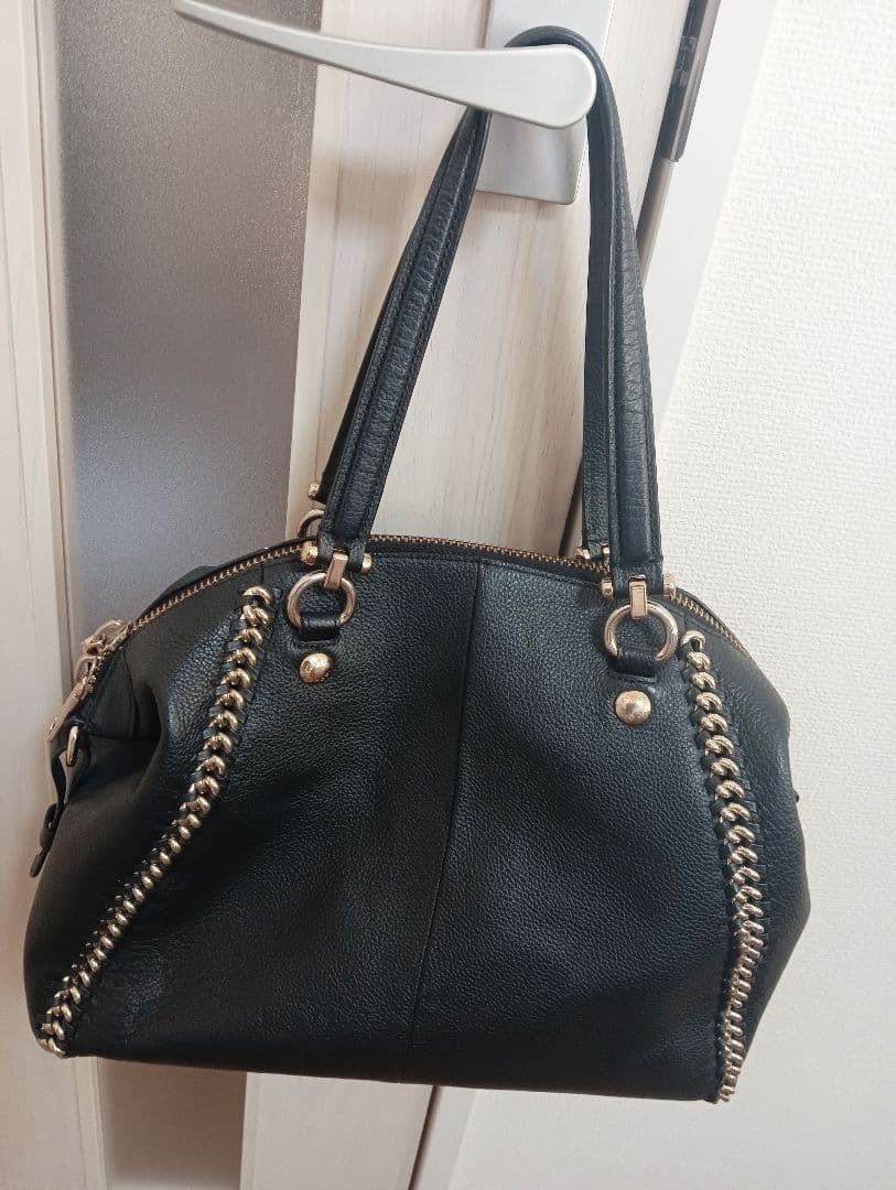 COACH コーチ　blackレザーバッグ 埼玉県の某質店にて購入。