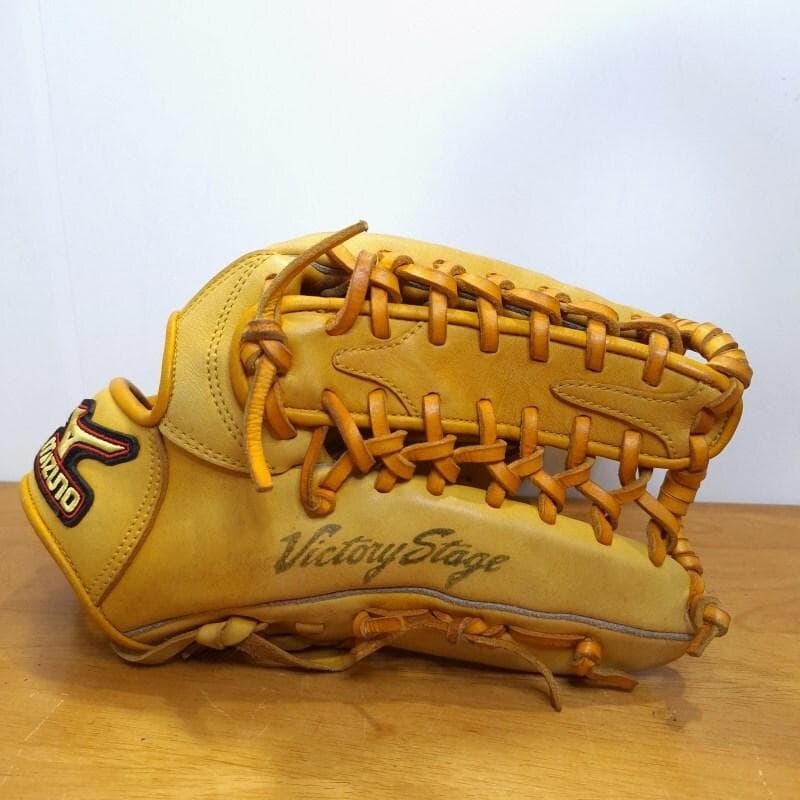 ミズノ イチローモデル 初期版ダイアモンドマスター 限定品 外野用 軟式グローブ