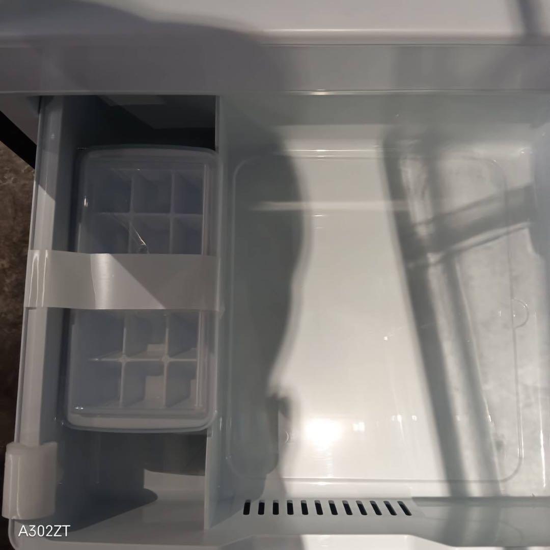 A252★2023年製★ハイセンス　冷蔵庫　黒　ブラック　自動霜取り　一人暮らし