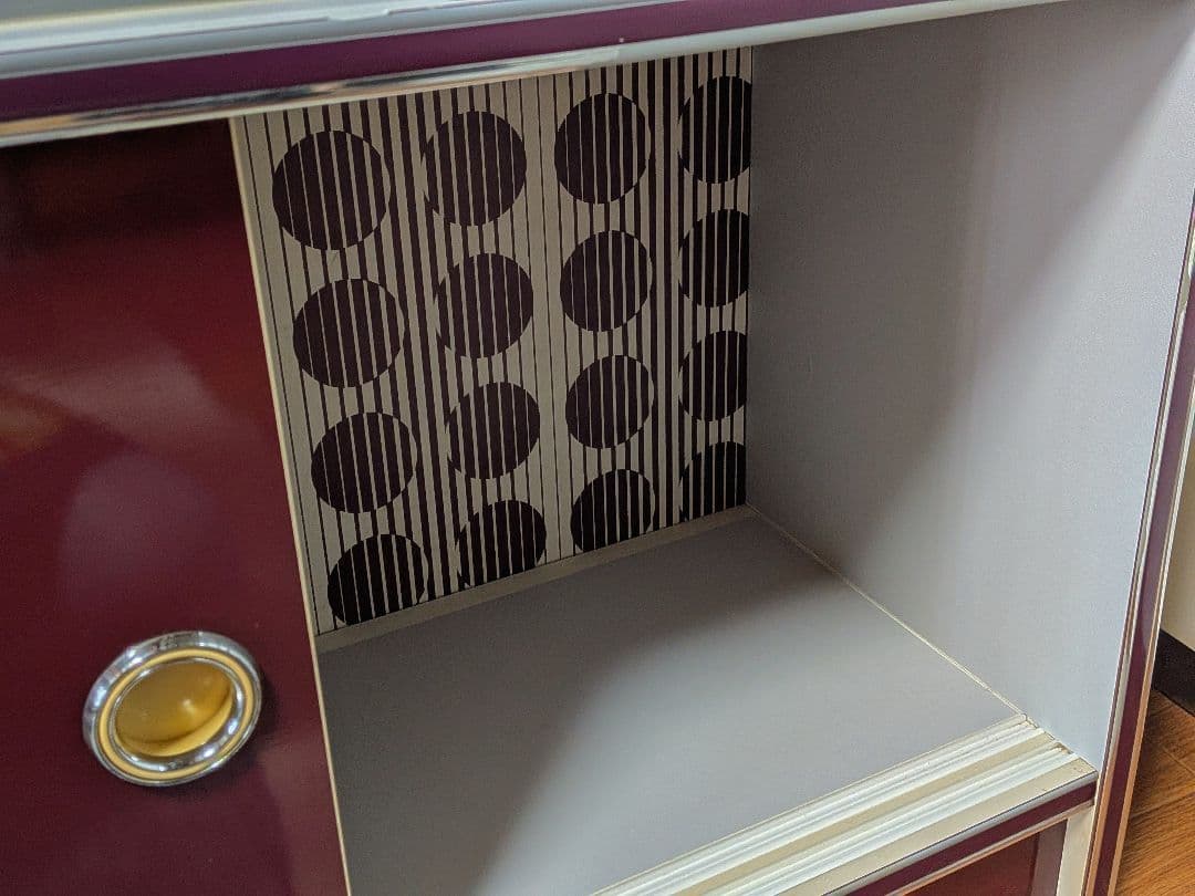 レトロポップ 食器棚 ガラス扉付き