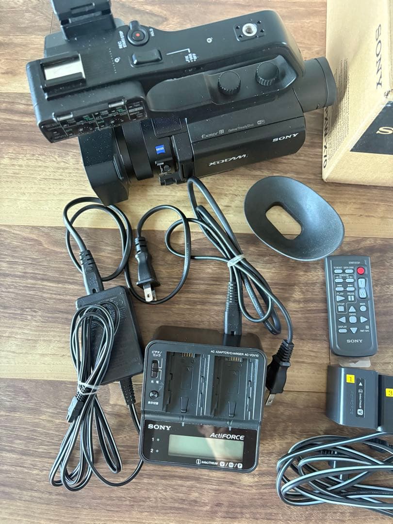 SONY PXW-X70 業務用　プロ用　ビデオカメラ　2016年製