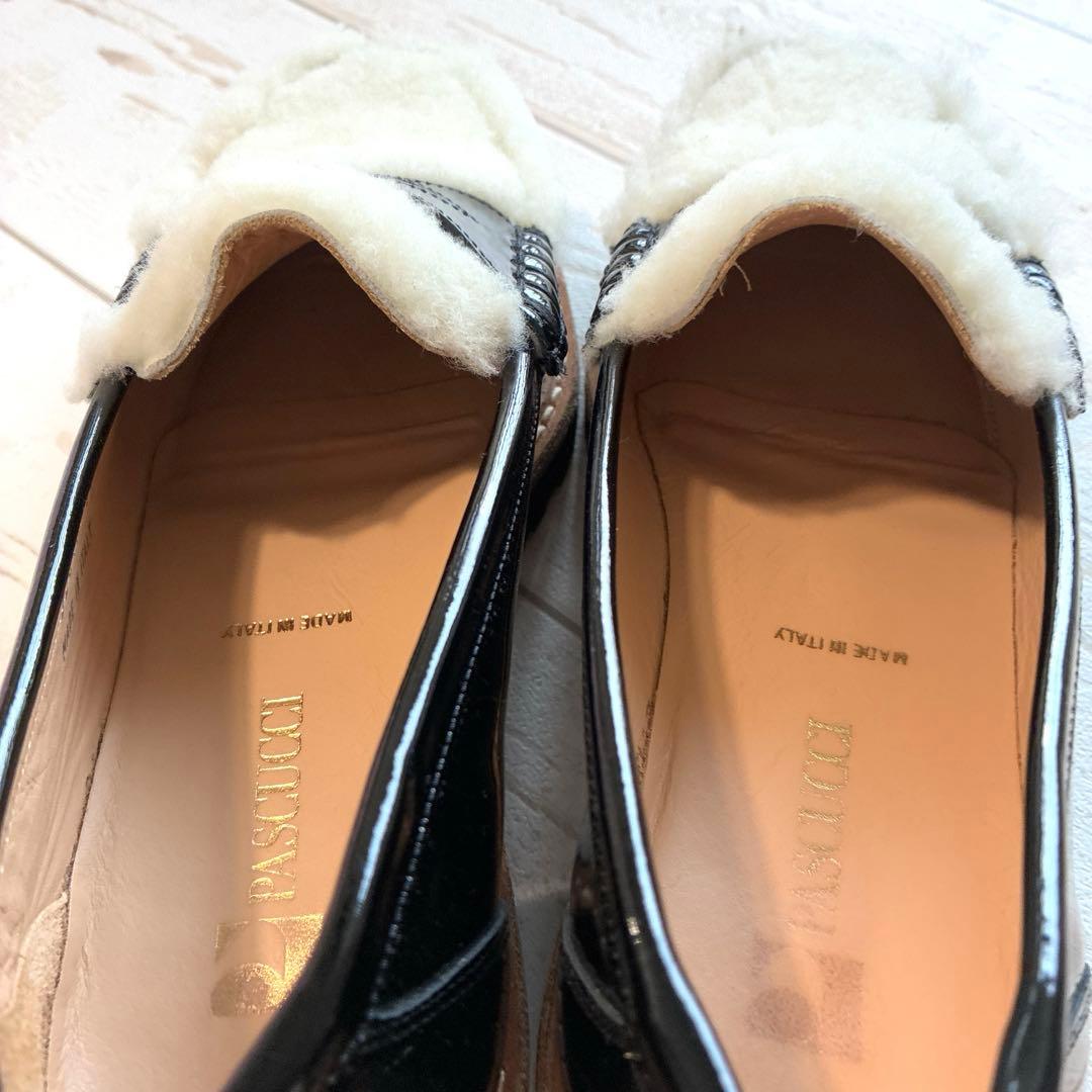 PASCUCCI 黒 ファー付きローファー