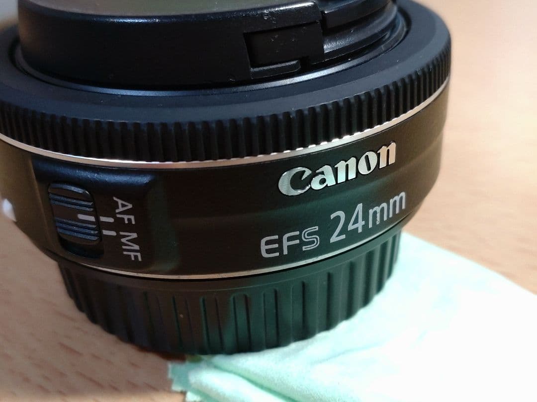EF-S 24mm F2.8 STM 単焦点レンズ
