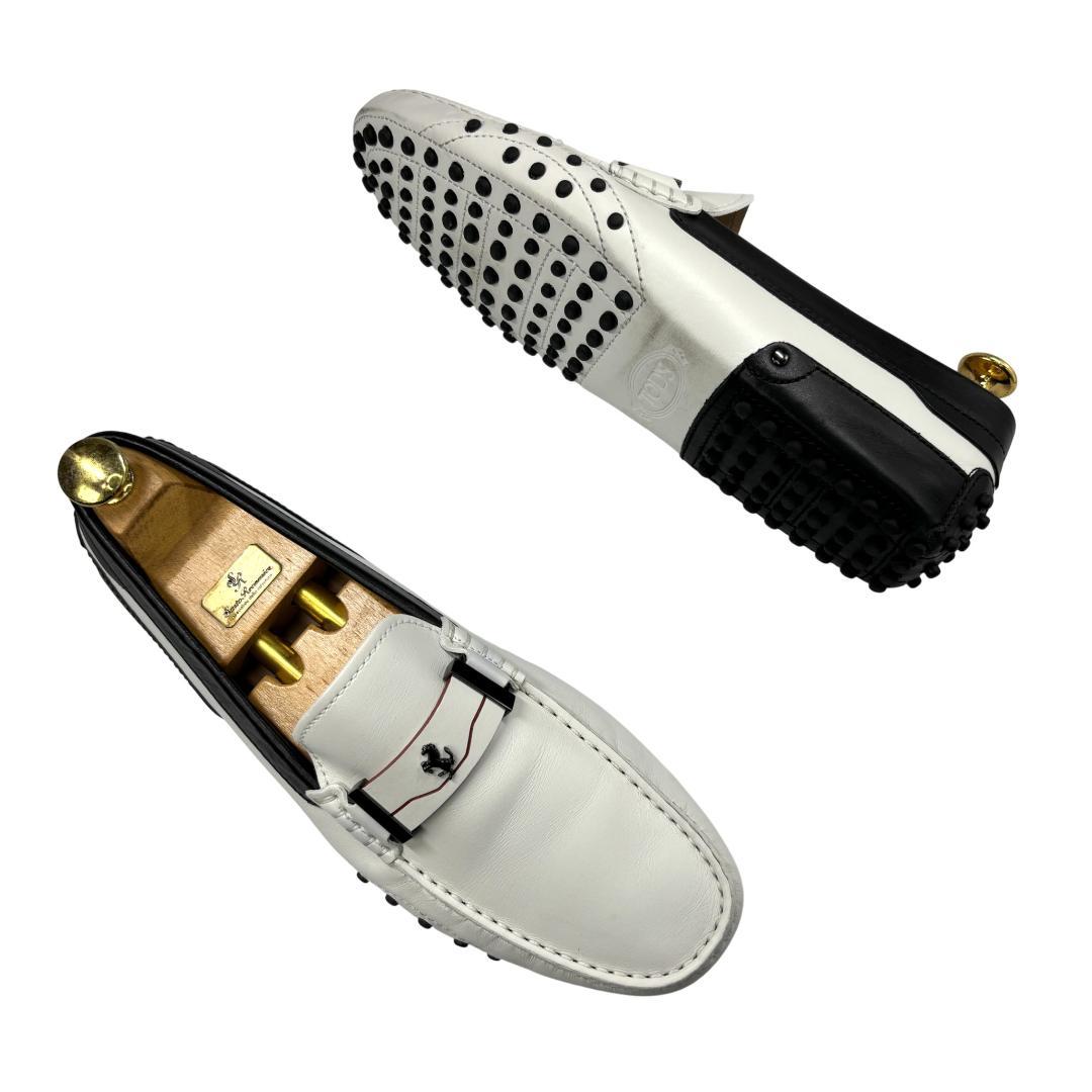 TOD's フェラーリ ドライビングシューズ アイボリー 7 25.5-26cm