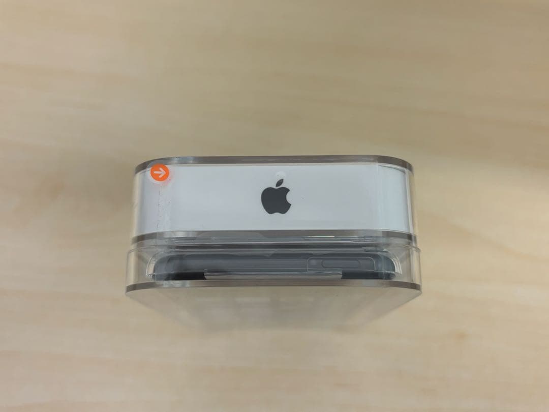 Apple iPod touch 第6世代 スペースグレイ MKWU2J/A