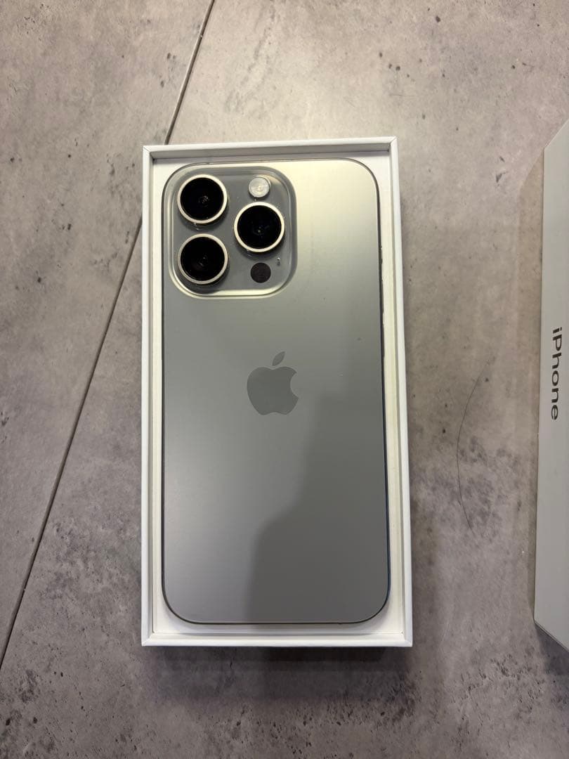 Apple iPhone 15pro 256GB バッテリー容量91%