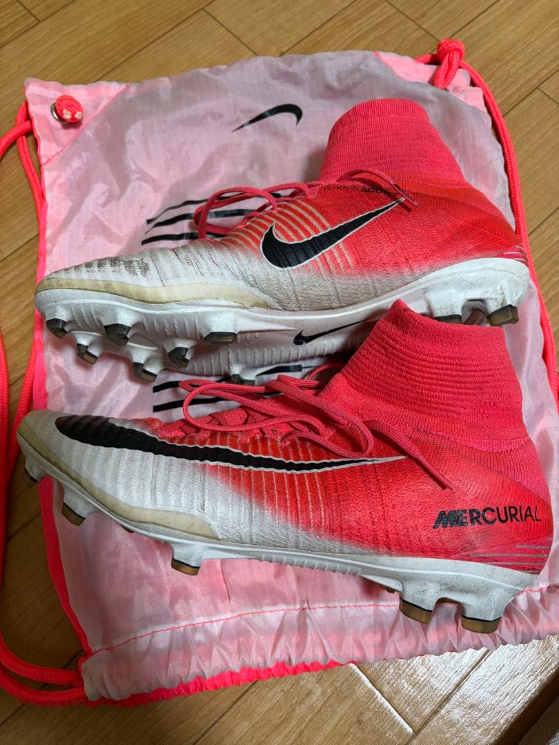 ナイキ マーキュリアル ベロチ