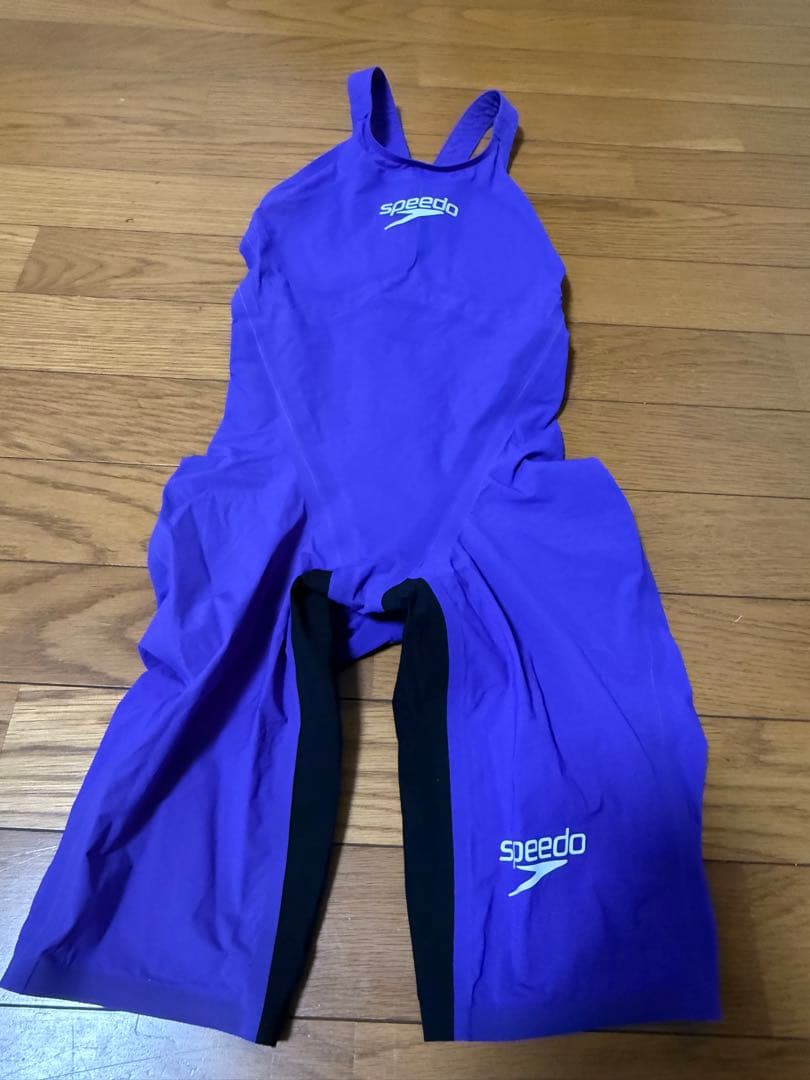 水着・ラッシュガード Kartoon