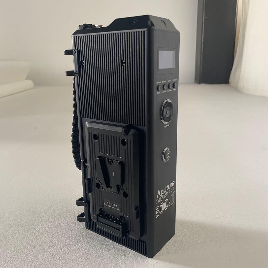 簡単セットで明るい照明！Aputure LS C300d II Kit A