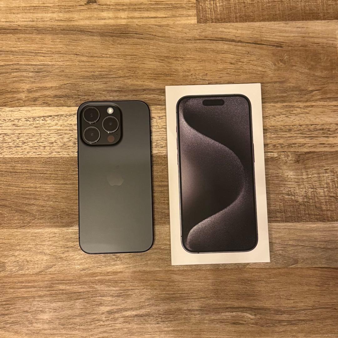 iPhone 15Pro 128GBブラックチタニウム 本体 SIMフリー