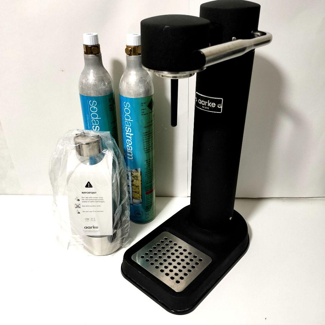 アールケ カーボネーター2　ボトルは新品です　空ガスシリンダー2本付き　　727