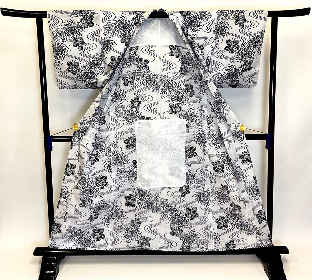 まろん✳︎新品未使用日本古来の古典柄流水に乱菊が凛としてカッコいい注染浴衣