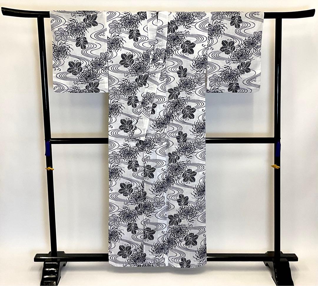 まろん✳︎新品未使用日本古来の古典柄流水に乱菊が凛としてカッコいい注染浴衣
