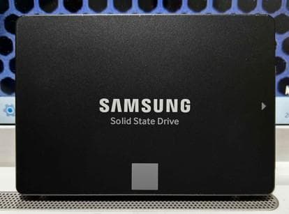 Samsung 860 EVO 1TB SSD 355時間