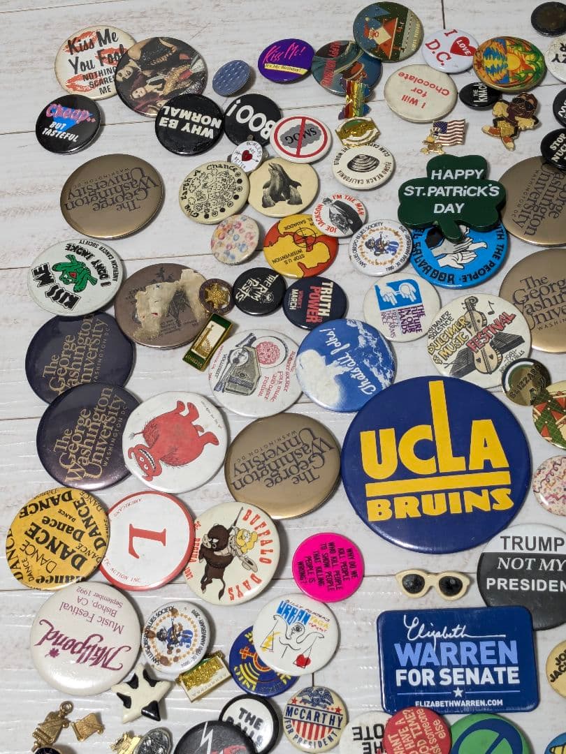 アメリカの缶バッジ 220個 まとめ売り ビンテージ ピンバッジ USA