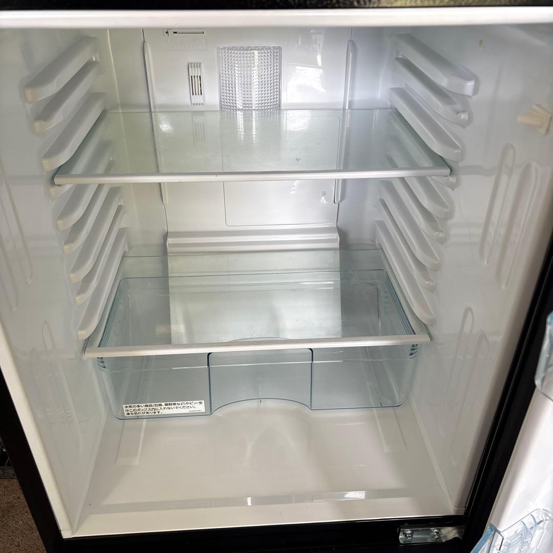 2021年製ミラー仕上げ ブラック冷蔵庫