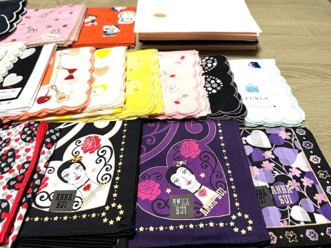 【新品、未使用】ブランド　ハンカチ１８点セット