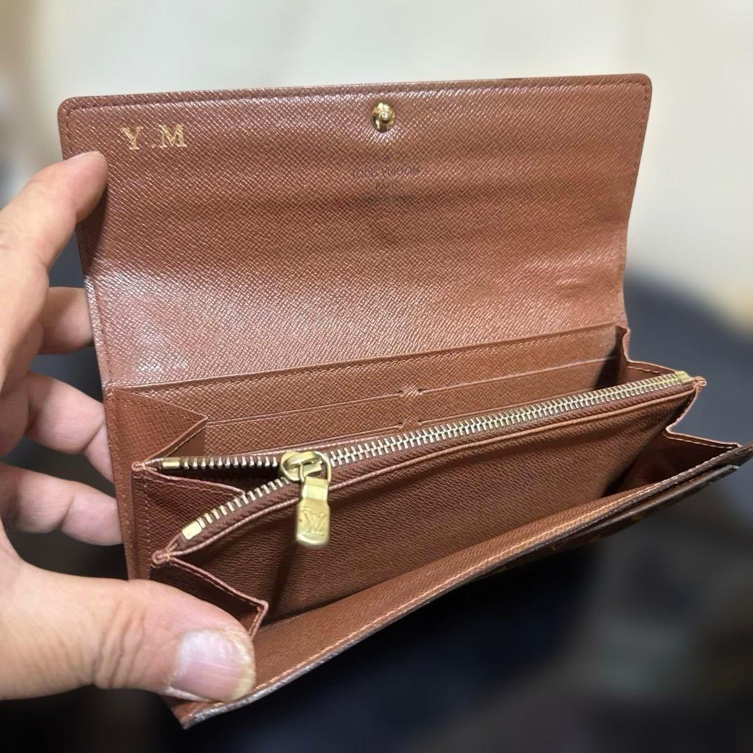 12☆外観美品/優良品♪カード10枚タイプ☆サラ長財布