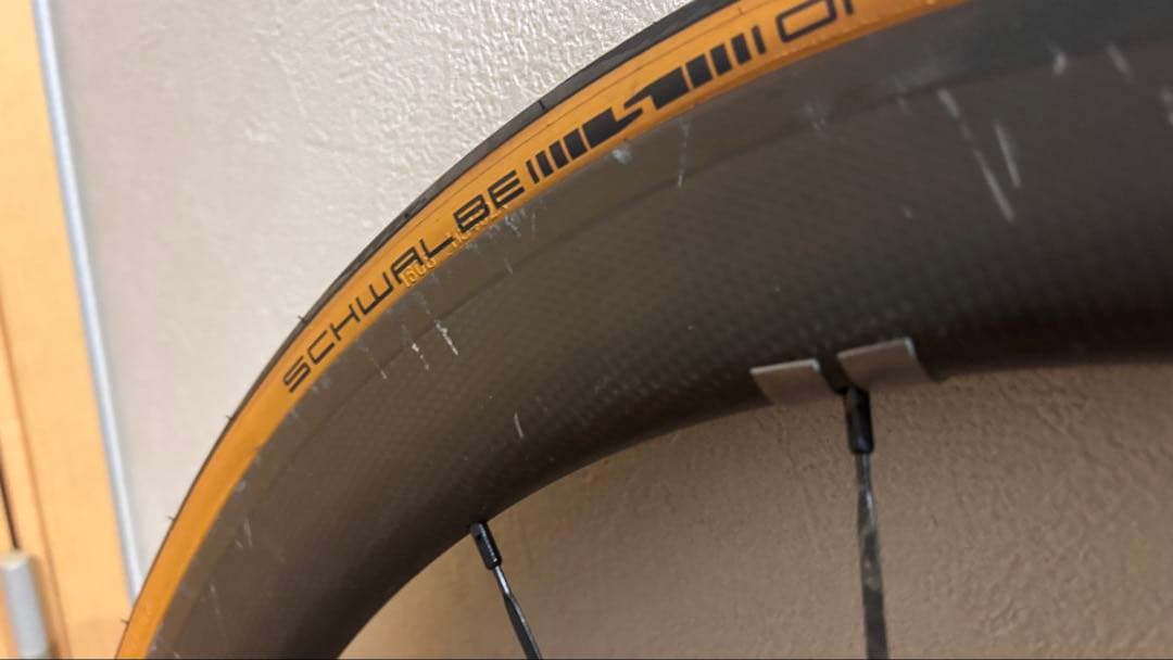 中華カーボンホイール　ジャンク　説明文は必ずお読みください。