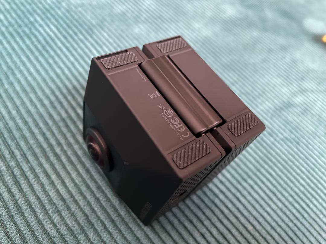 Insta360 EVO 3D VRカメラ