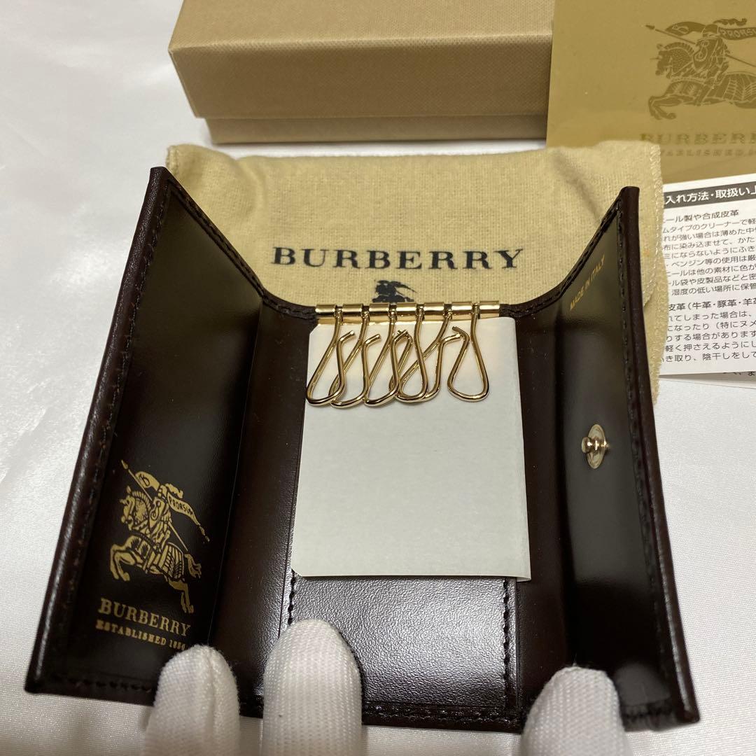 未使用　バーバリー　BURBERRY　6連キーケース　PVCレザー　チェック柄
