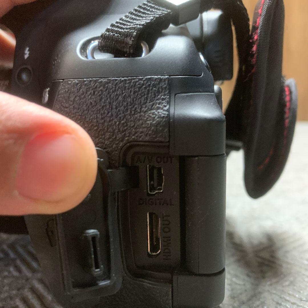 K910 CANON 一眼レフカメラ EOS Kiss X5 DS126311